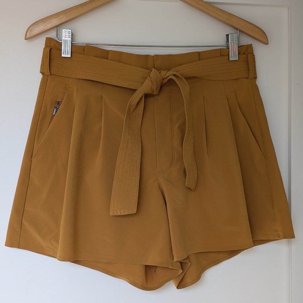 Athleta Women's Skyline Shorts II in Mustard/Yellow/Tuscan Gold Sz 8